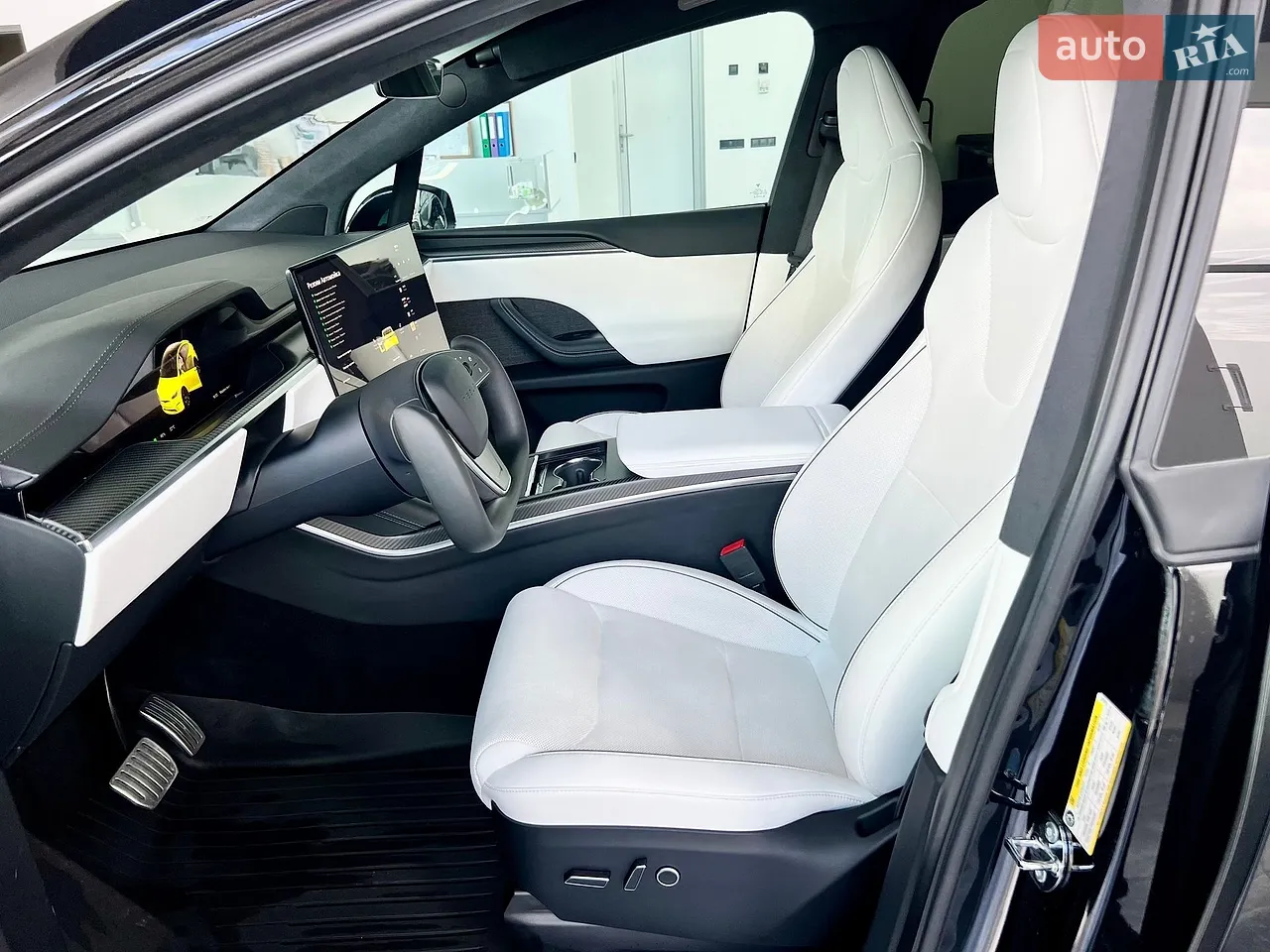 Tesla Model X, 2022 — 16