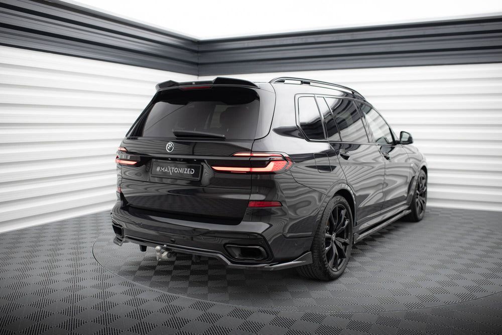 Задній сплітер (з вертикальними перемичками) для BMW X7 M-Pack G07 рестайлінг